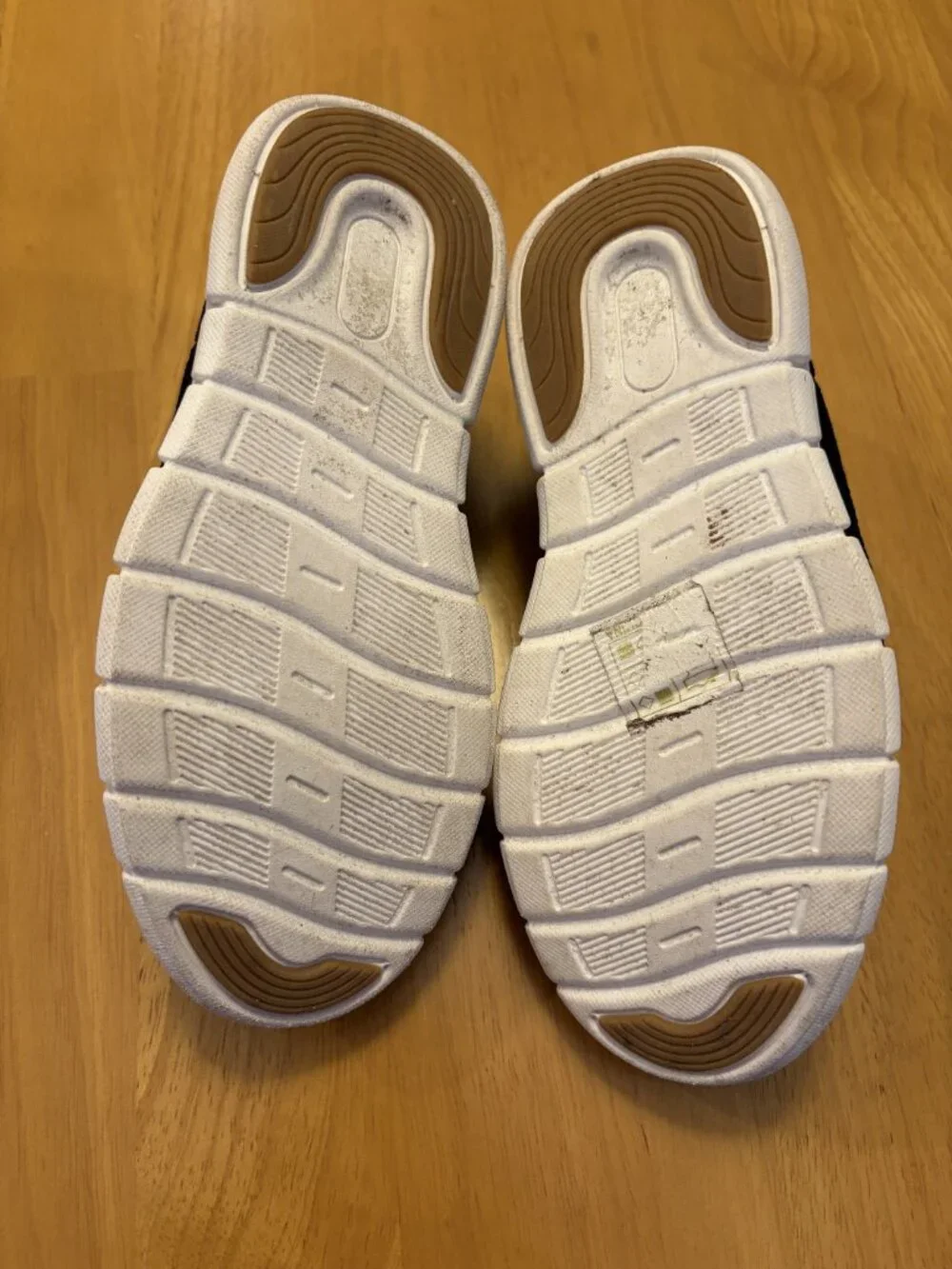 Bruno Marc SBOX2503K Kids US 11 shoes! Near-mint condition!